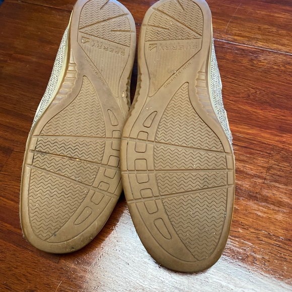 Sperry’s - Picture 3 of 4